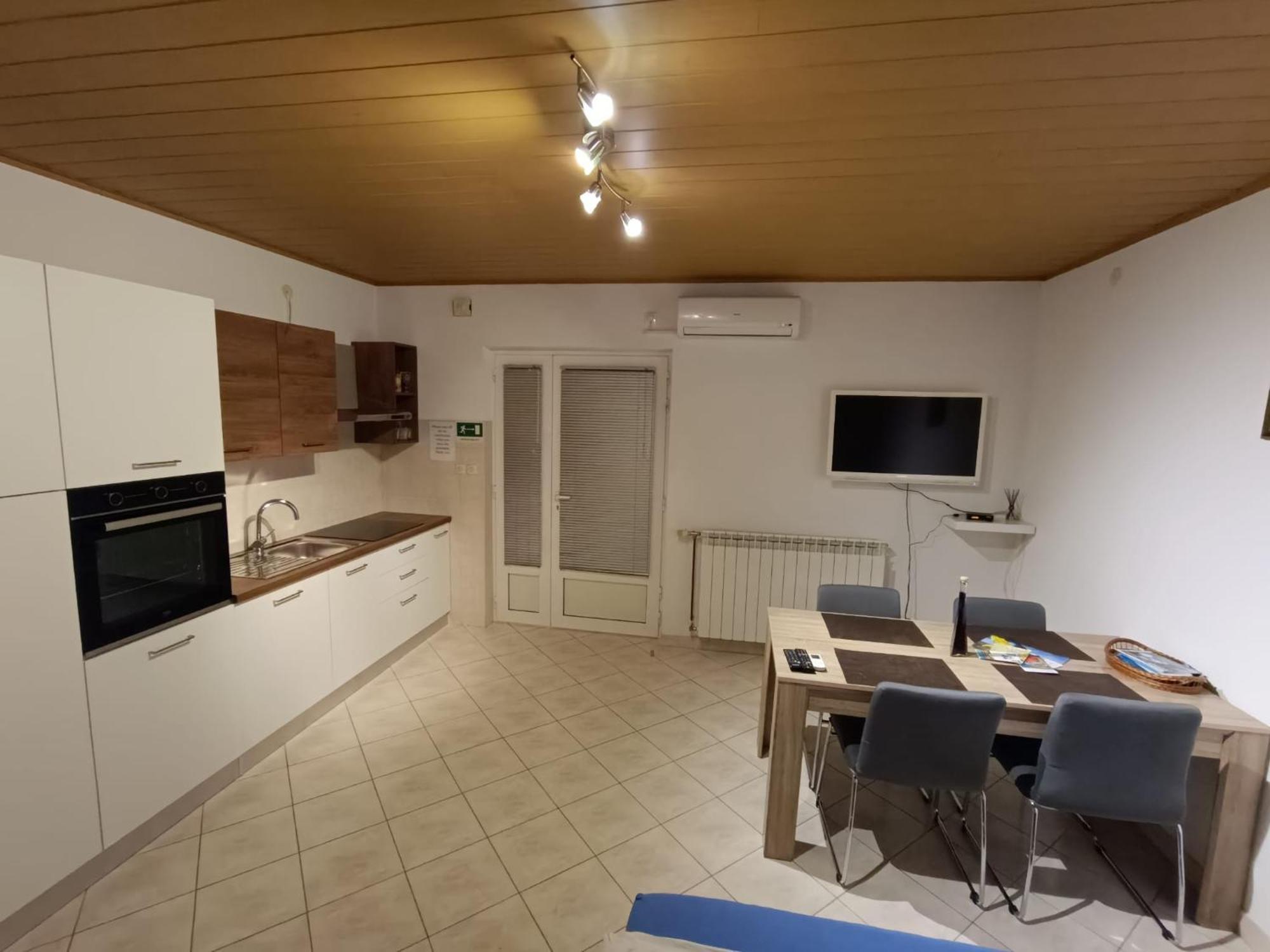 Apartmani Mila Podstrana Eksteriør billede