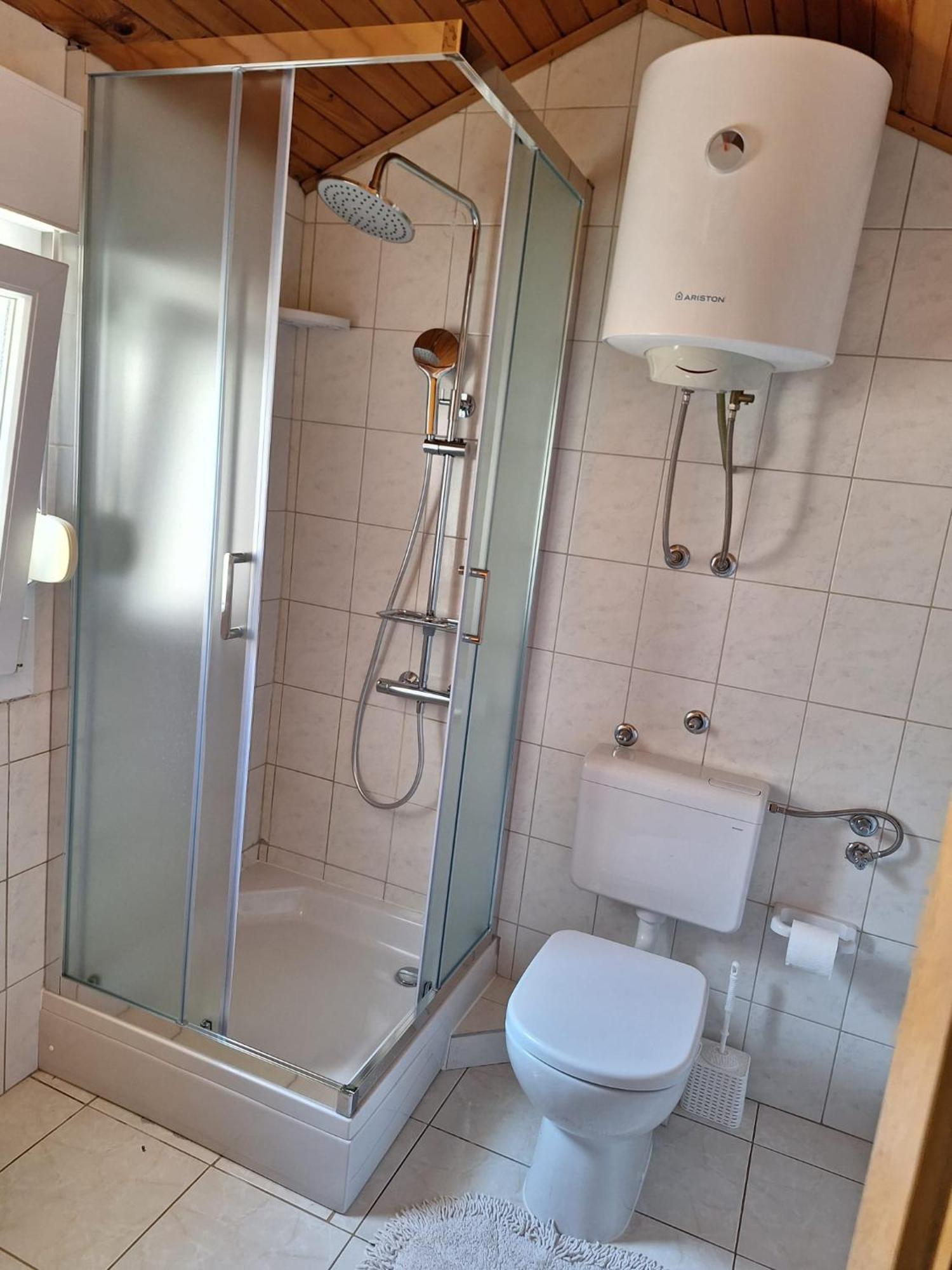 Apartmani Mila Podstrana Eksteriør billede