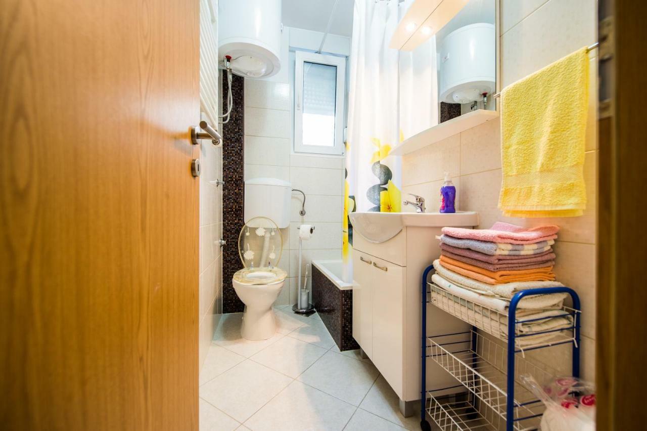 Apartmani Mila Podstrana Eksteriør billede
