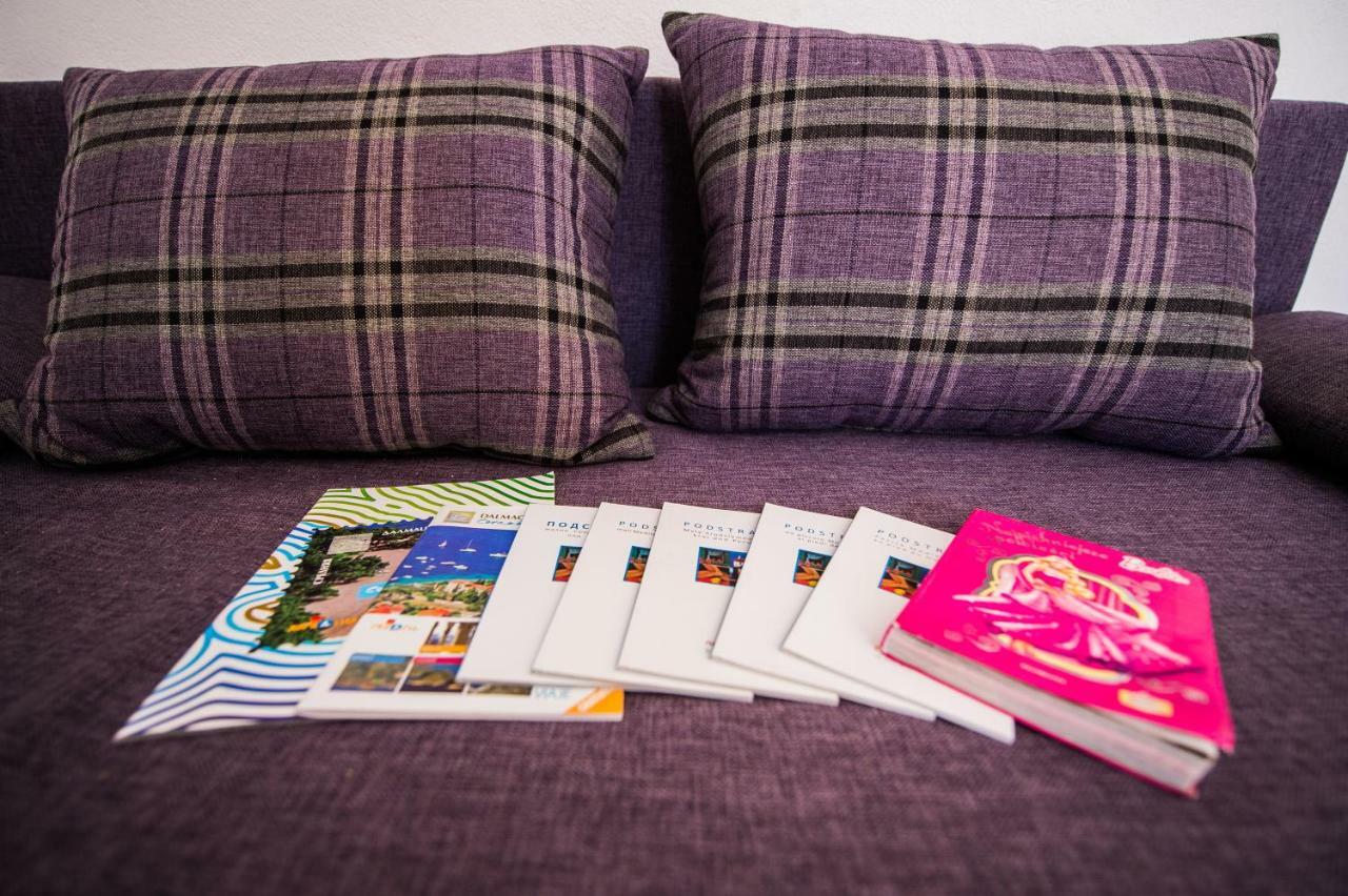 Apartmani Mila Podstrana Eksteriør billede